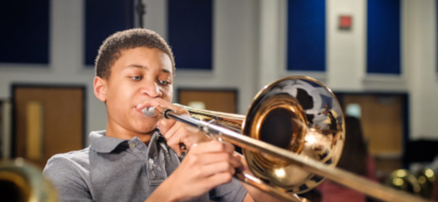 Zu jedem neuen Instrument <br> schenken wir Ihnen <br> ab sofort <br> eine Gratis-Versicherung für 1 Jahr! <br> <br>Hier klicken für Details!